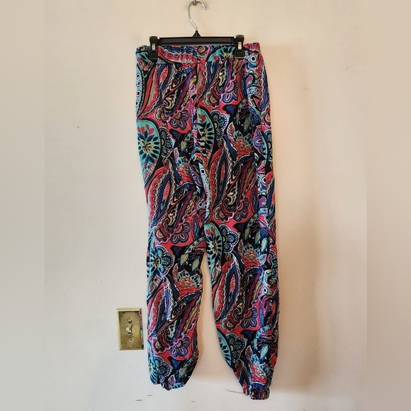 Ambience Apparel Women’s pants size small - Picture 2 of 3